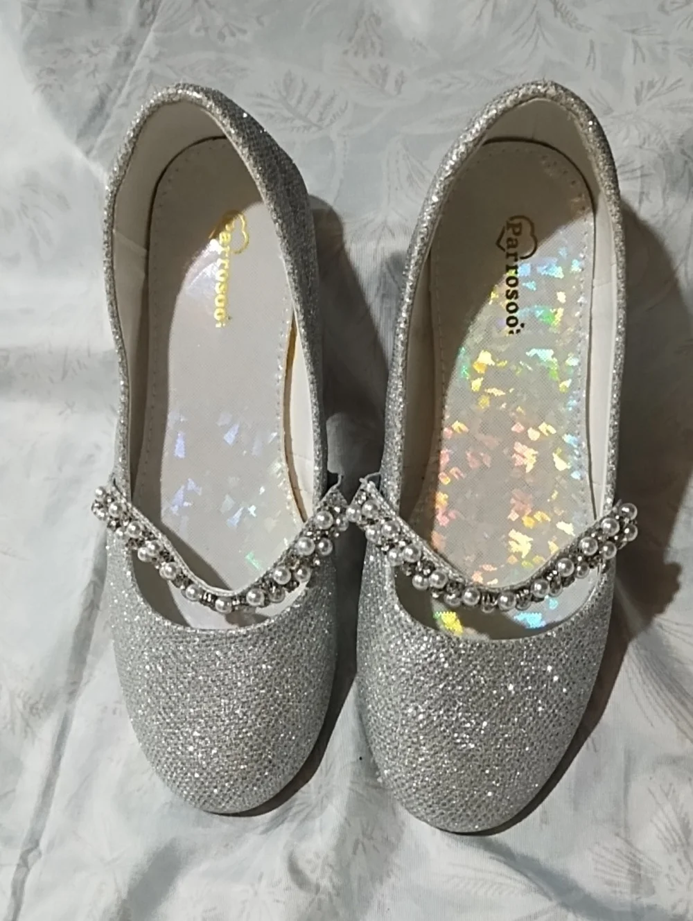 Girls' Silver Glitter Dress Flats with Pearl and Bead Strap So Cute Girl's 3 VGC